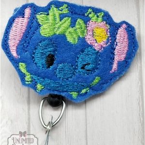 One alligator clip badge Reel